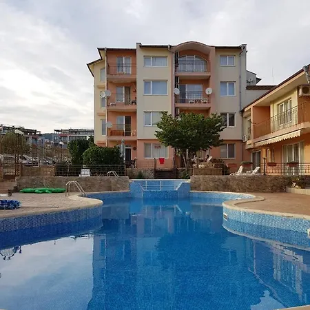 Zaliv House * سفيتي فلاس