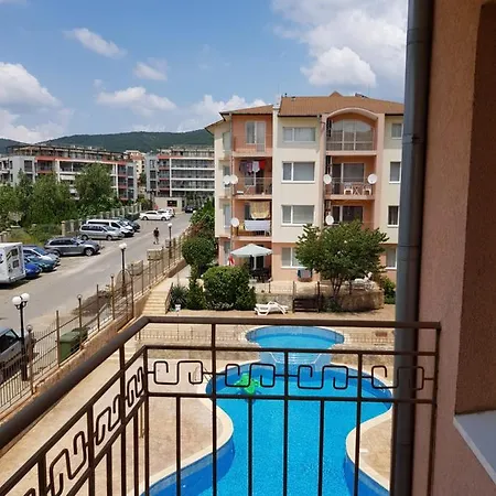 Zaliv House *